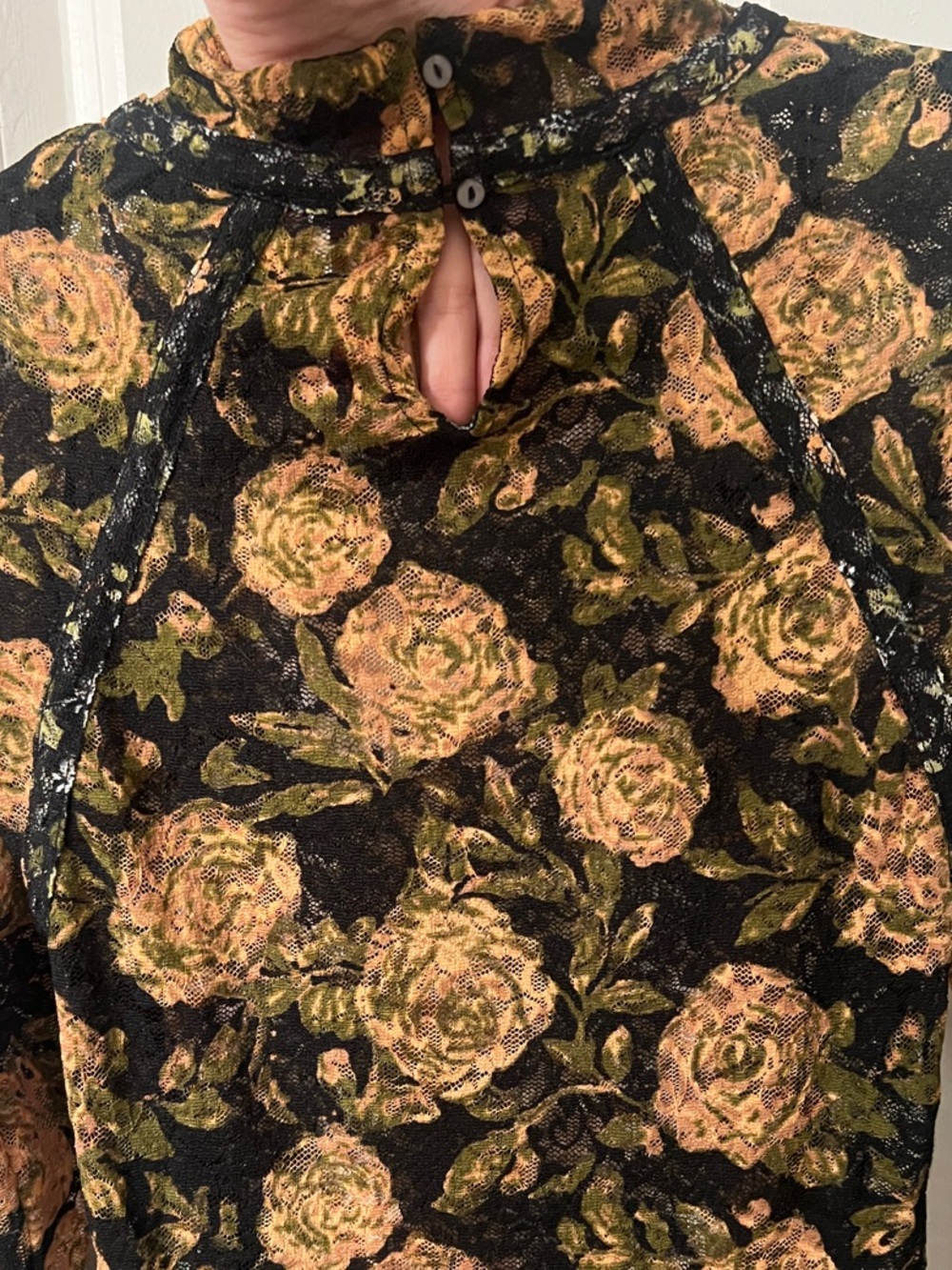 NWT!! Free People: Lyric Sheer Lace Long Sleeve Turtleneck Top (Small) - Picture 4 of 6